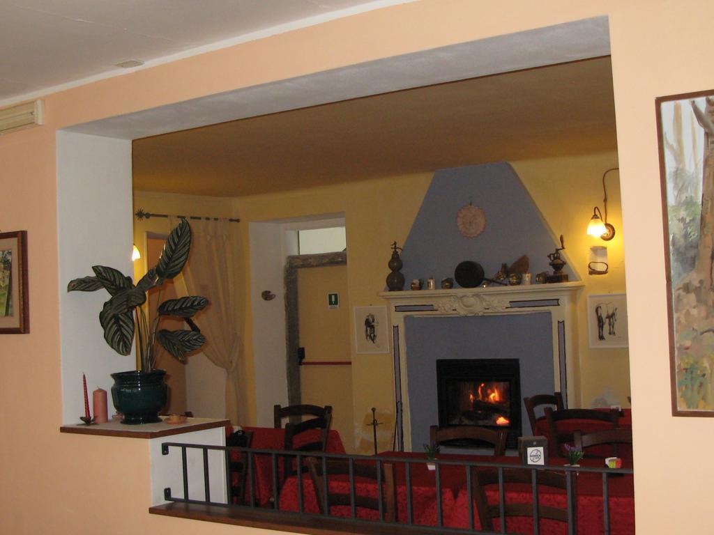 Locanda Del Pittore Arcumeggia Extérieur photo
