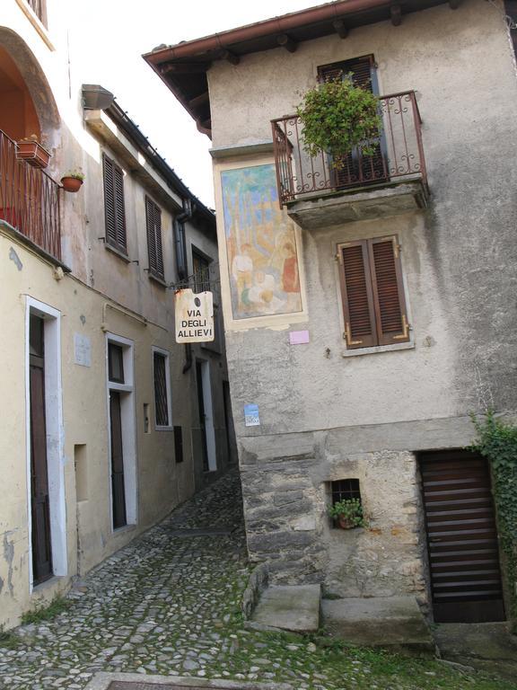 Locanda Del Pittore Arcumeggia Extérieur photo