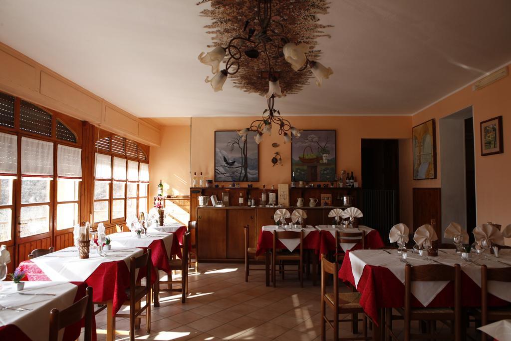 Locanda Del Pittore Arcumeggia Extérieur photo